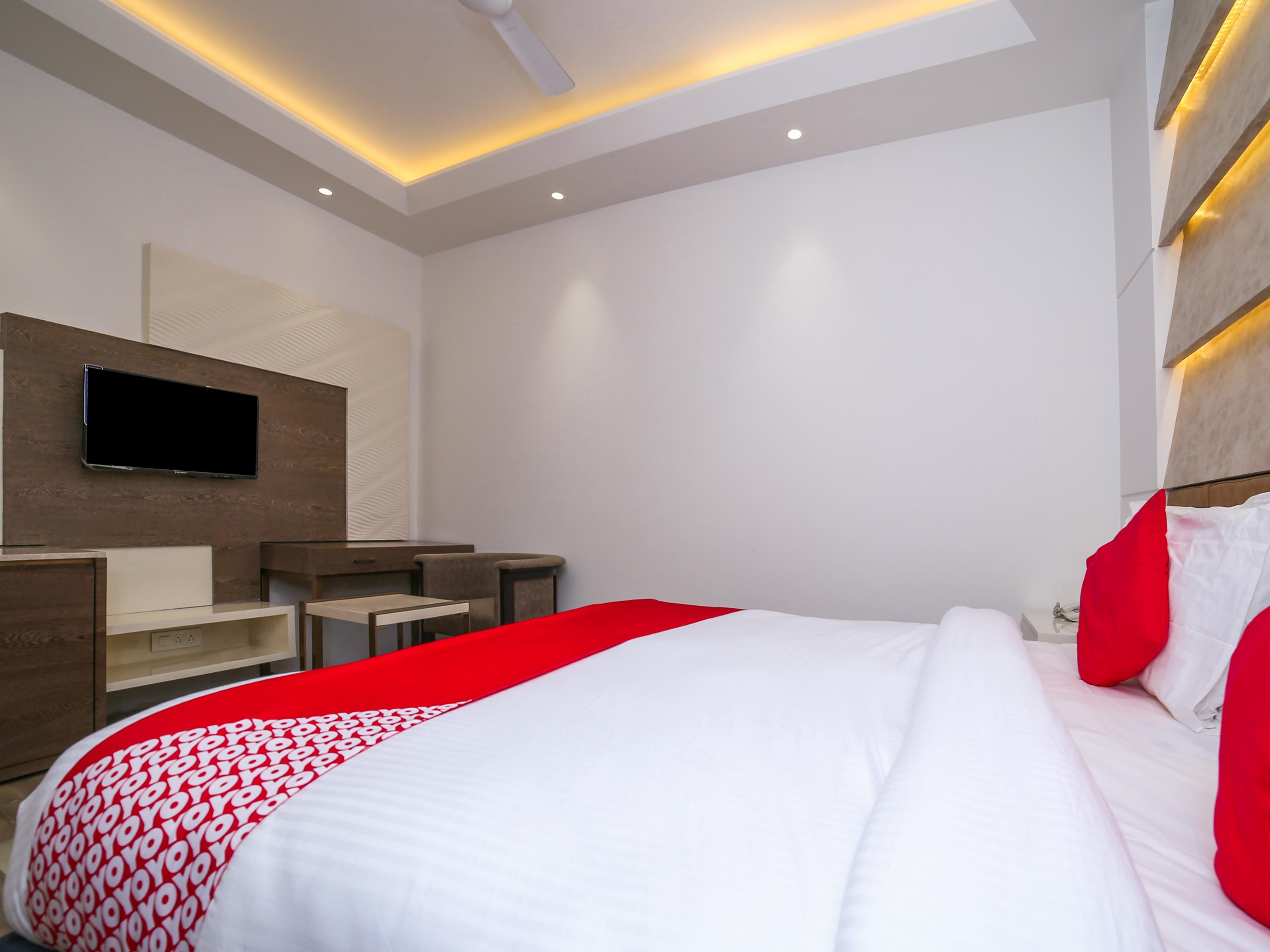 Townhouse Oak Hotel Dev Palace Delhi  Bagian luar foto