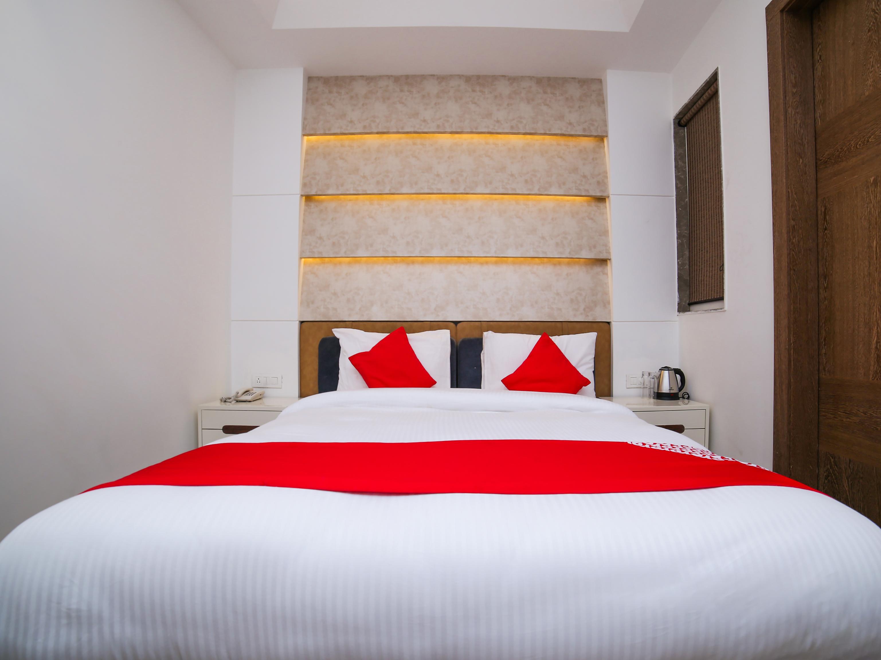 Townhouse Oak Hotel Dev Palace Delhi  Bagian luar foto